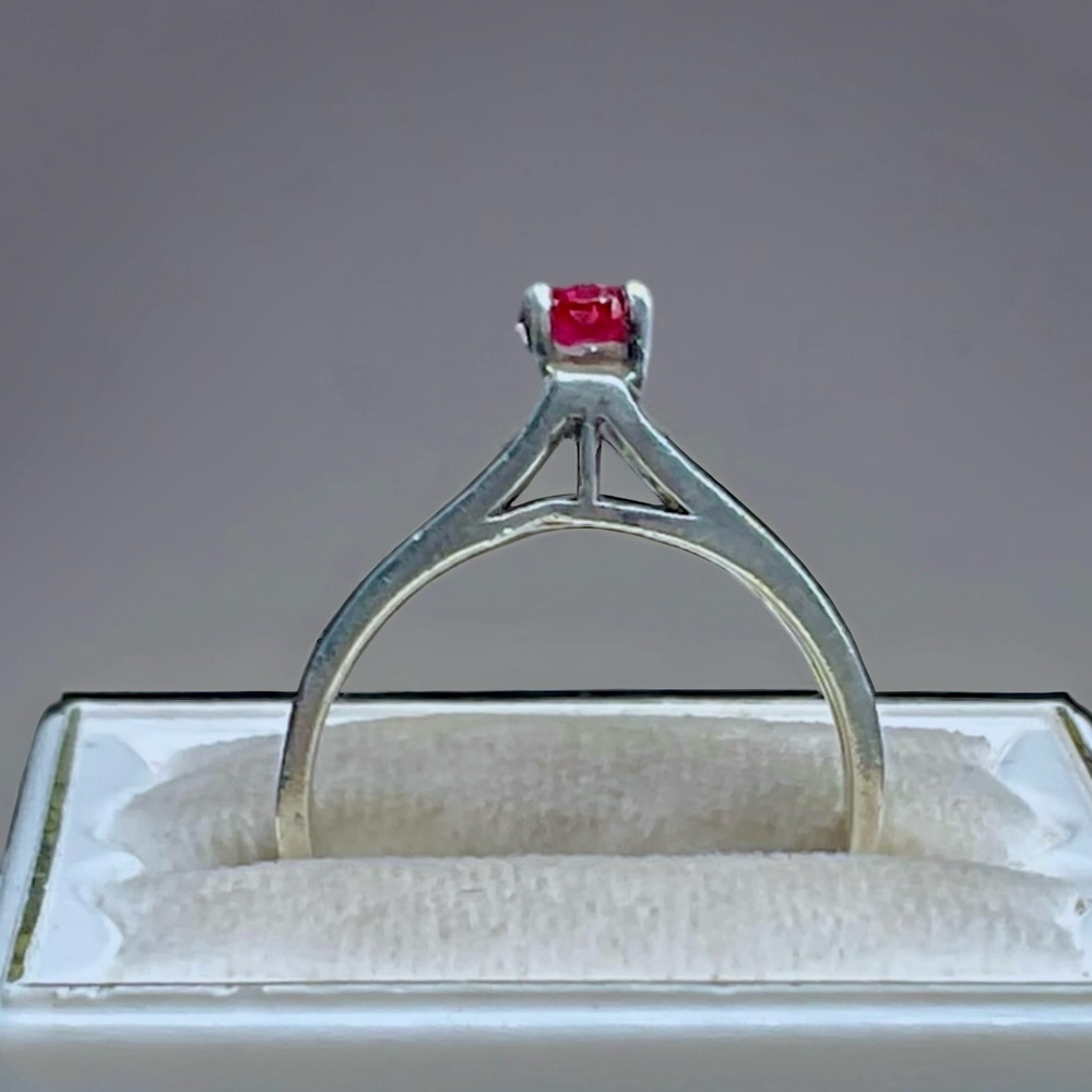 Unique Vintage Solid 14k & Ruby Ring - image 3